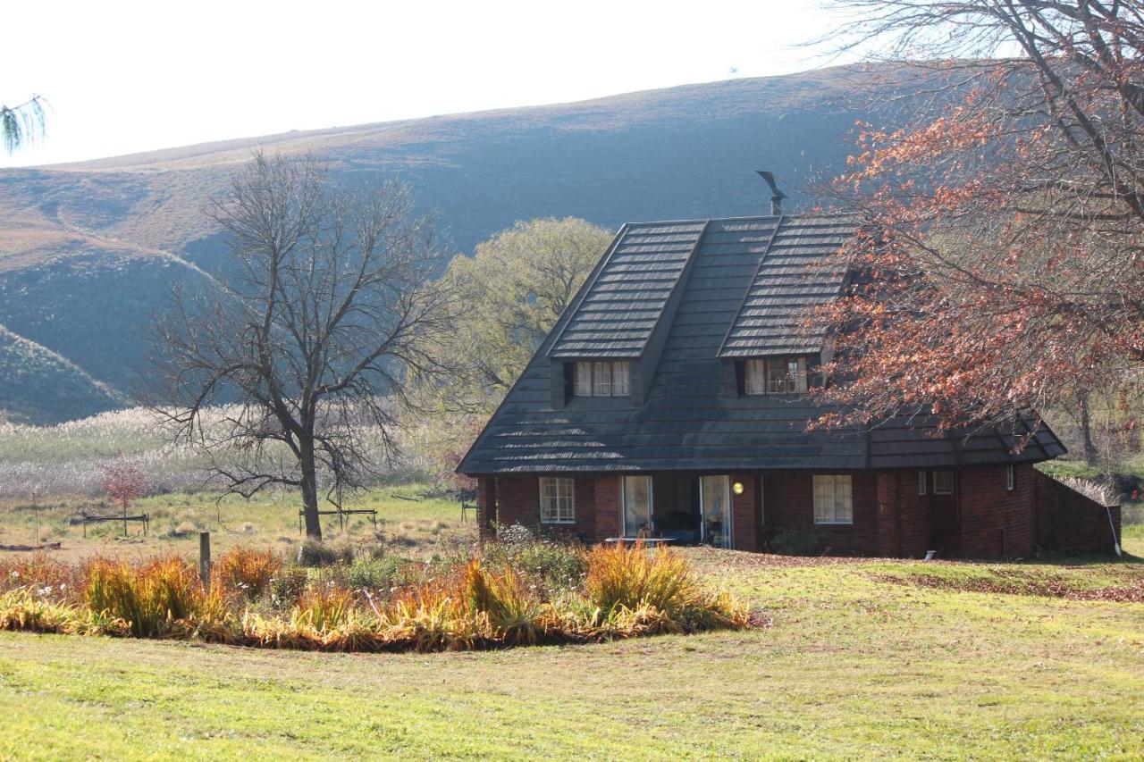 Valley Lakes Chalets Underberg Exteriör bild