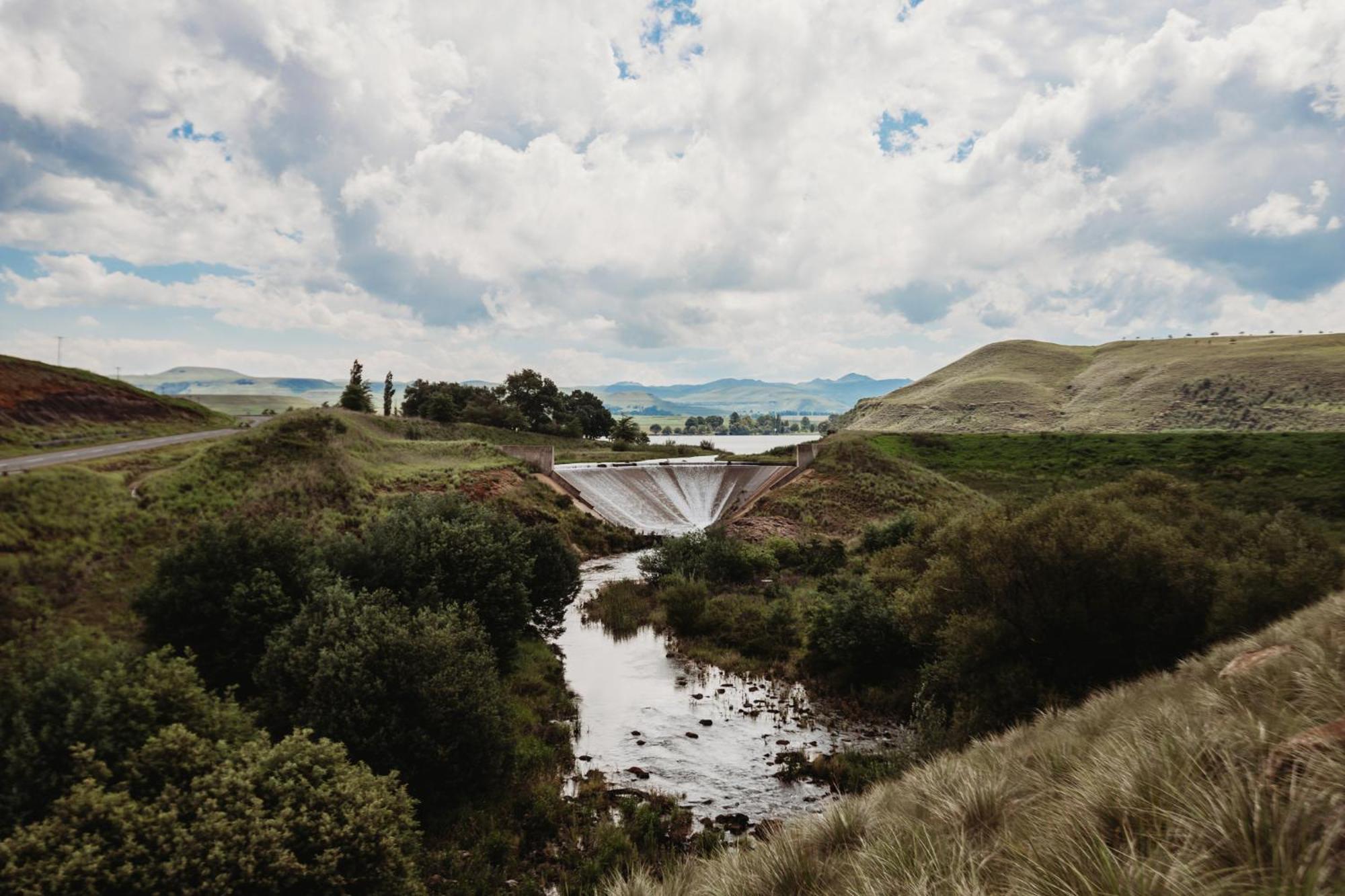 Valley Lakes Chalets Underberg Exteriör bild